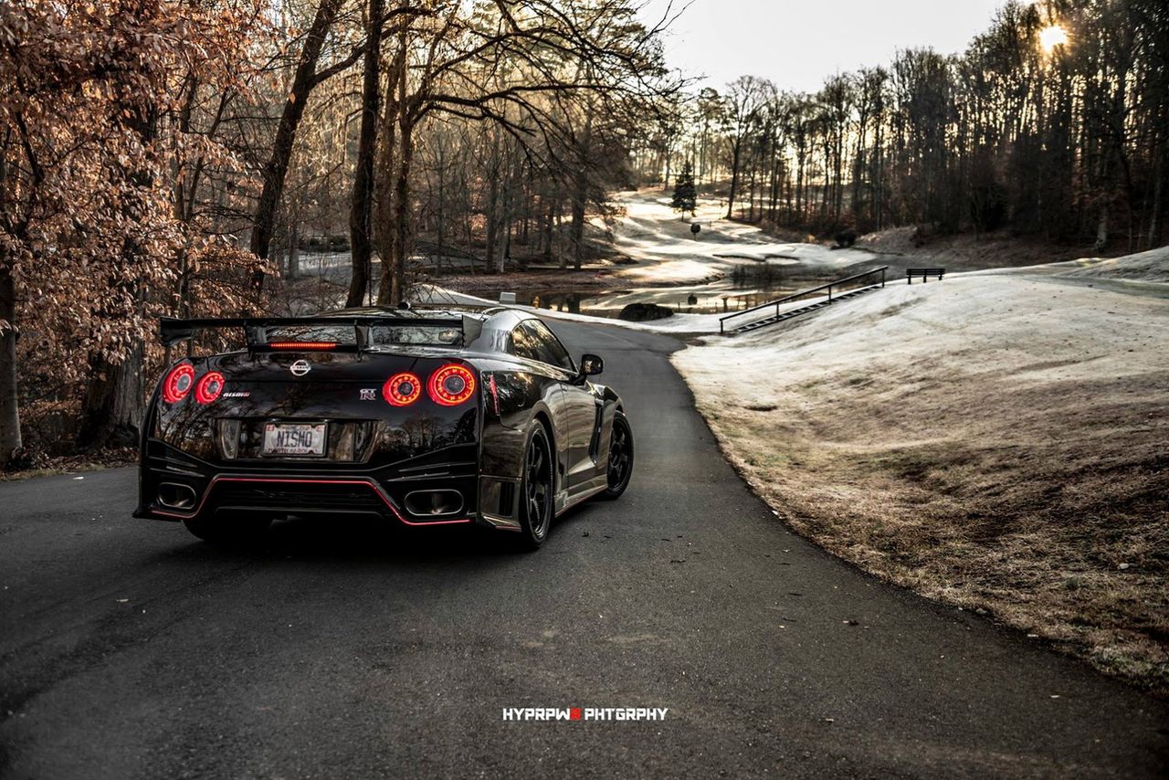 Nissan GT-R Nismo na klimatycznej sesji zdjęciowej [galeria]