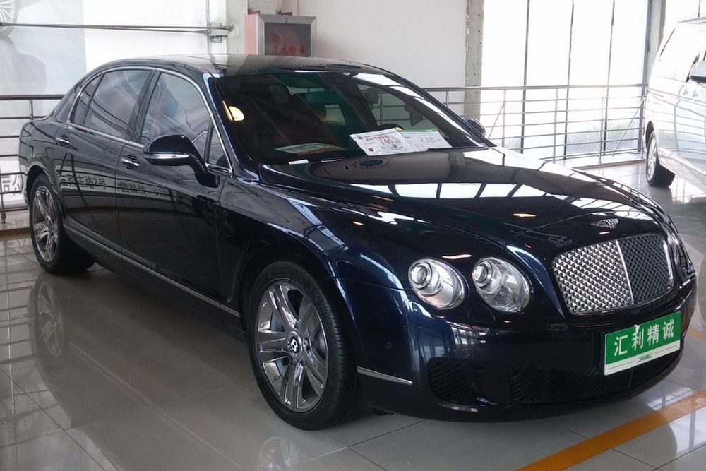 Bentley Continental Flying Spur 1