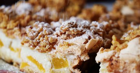 Dieta po koronawirusie. Tych produktów szczególnie unikaj