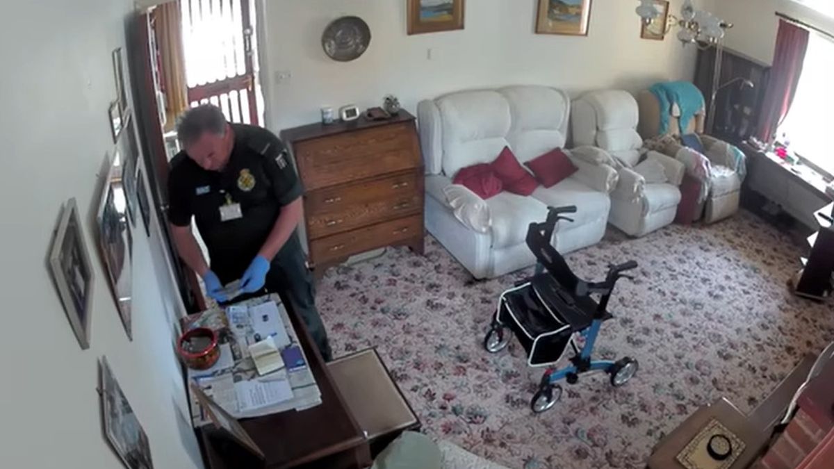 Ratowniki chciał okraść umierającą pacjentkę 