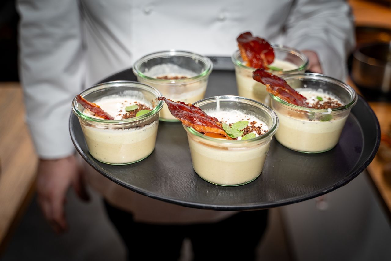 Śląskie niebo w dekonstrukcji, żurek na maślance. Kucharz eksperymentuje z regionalną kuchnią