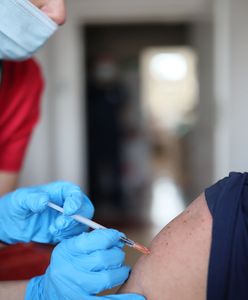 Szczepionka na COVID. Gdzie i jak się zapisać?