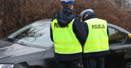 Sankcje za jazdę w okularach. Przepisy są jasne