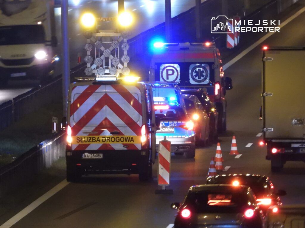 Warszawa: Zderzenie trzech aut na S2 w kierunku Terespola, jedna osoba w szpitalu