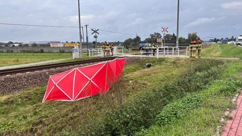  Dziadek i wnuczka zginęli na przejeździe kolejowym. Nowe informacje