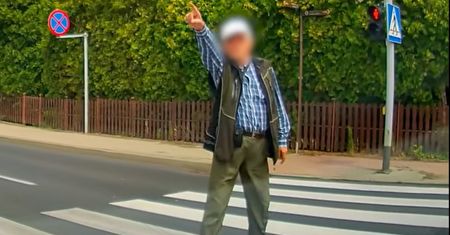 Miał czerwone, wszedł na pasy. Finał może zaskoczyć