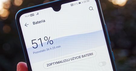 Rajd o kropelce. Jak wycisnąc więcej z akumulatora Huawei P30 Lite?