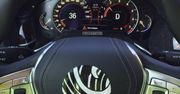 Cyfrowe zegary nowego BMW Serii 7 uchwycone na zdjęciu