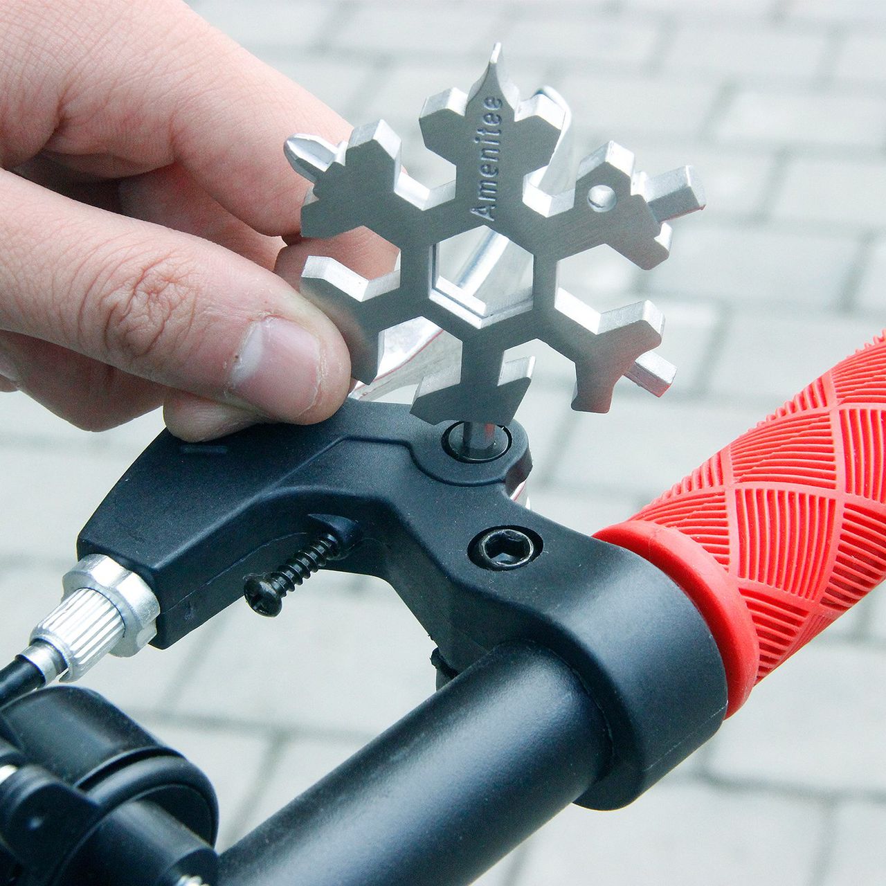 Najlepsze narzędzia rowerowe - multitoole dla rowerzystów