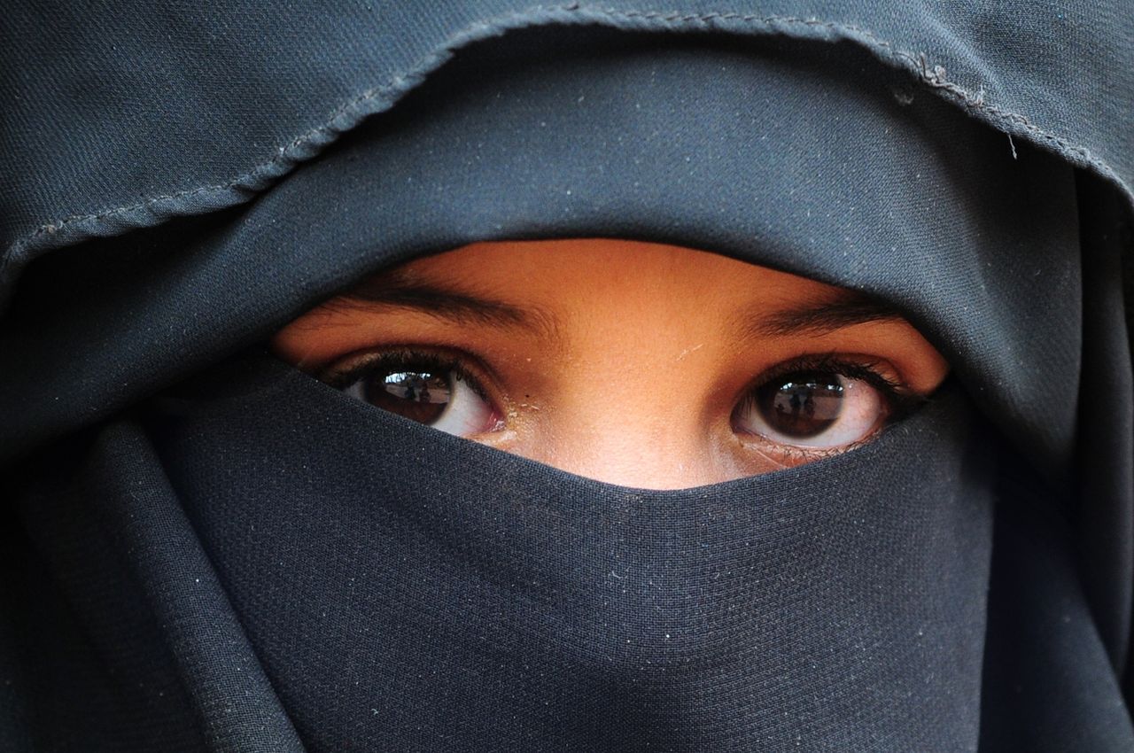 Burka afgańska będzie obowiązywać kobiety w przestrzeni publicznej