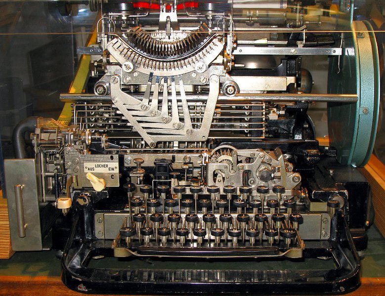 Dalekopis Lorenzo Lo15 / Fot. CC-BY-SA-3.0 (Turelio)