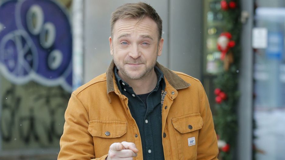 scena z: Mateusz Gessler, SK:, , fot. AKPA
koszula czarna, Mateusz Gessler