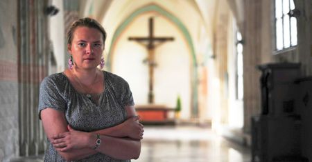 11 lat w rękach egzorcystów. "Jestem jak potłuczony wazon"