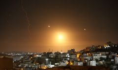 Hezbollah ostrzeliwuje Hajfę. Izrael wysyła trzecią dywizję