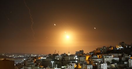 Hezbollah ostrzeliwuje Hajfę. Izrael wysyła trzecią dywizję