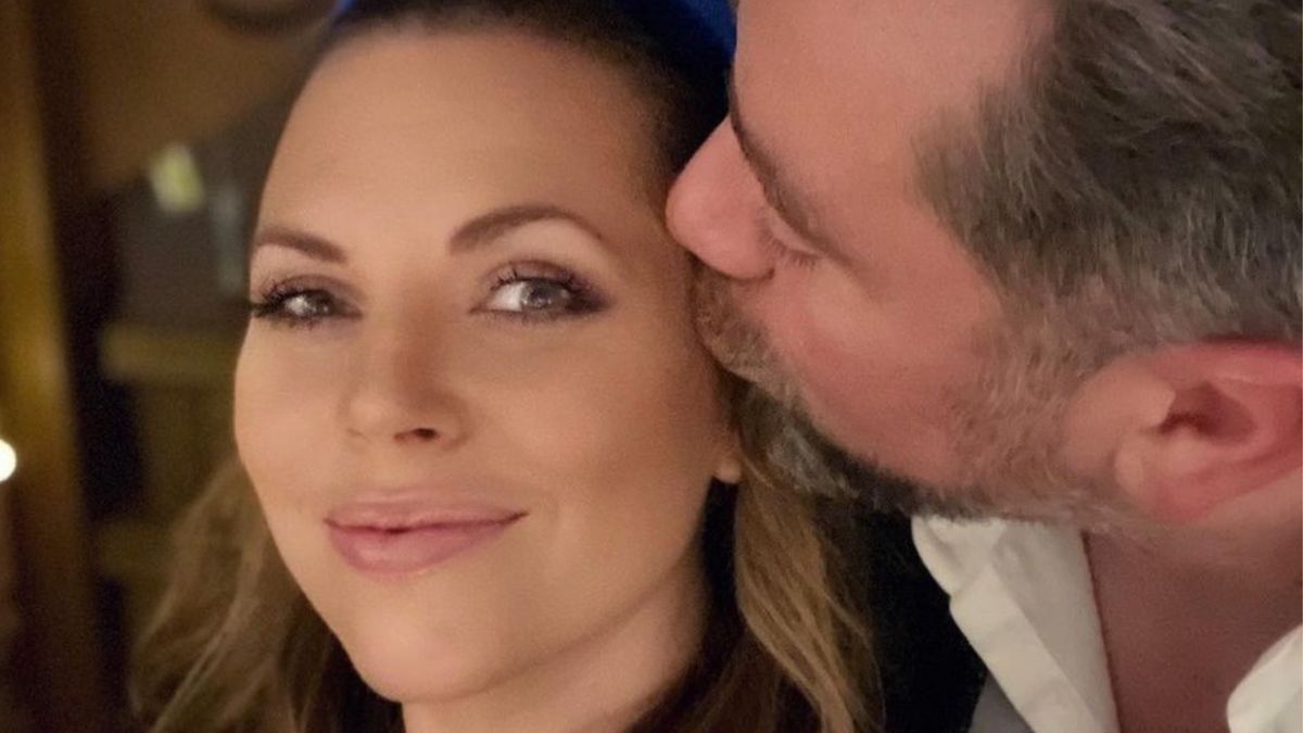 Aleksandra Kwaśniewska chwali się zdjęciem w bralecie, a Kuba Badach prawi jej komplementy