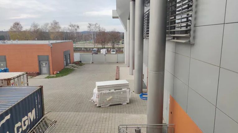 Budowa szpitala tymczasowego w szczecińskiej Netto Arenie