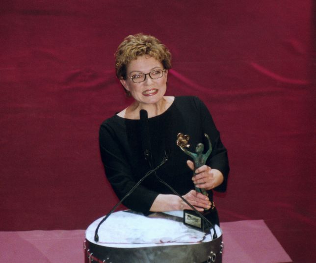 Krystyna Czubówna odbiera Telekamerę, 2001 r.