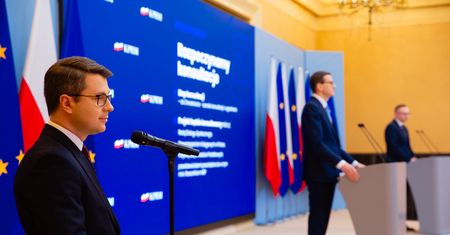 Rząd się wycofuje. "Tak oto kończymy przygodę z niższym podatkiem"