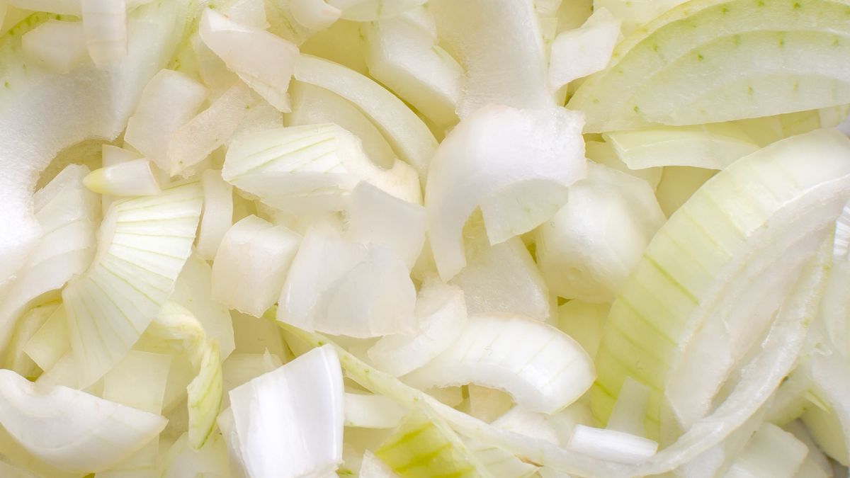 Cebula i skutki jej jedzenia