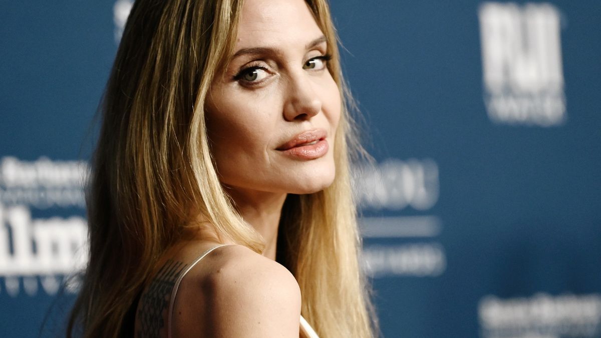 Angelina Jolie złożyła hołd swojej mamie
