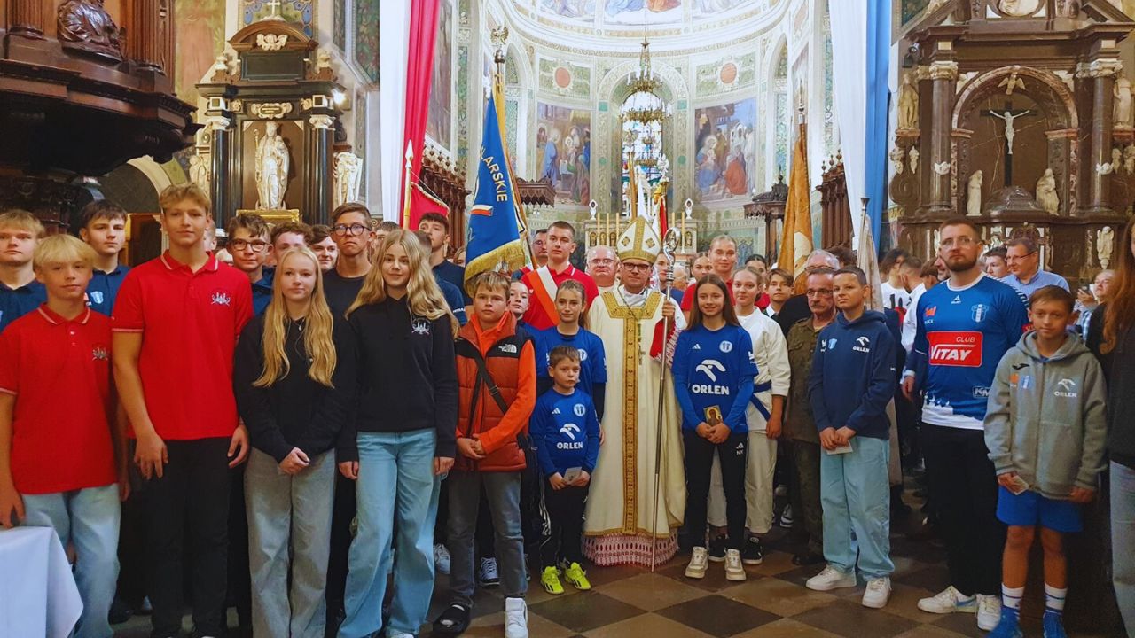 Msza święta z udziałem sportowców