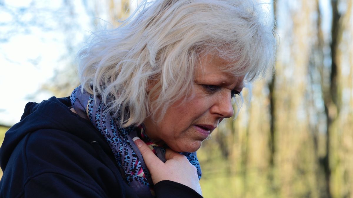 Close-Up Of Senior Woman Looking Down
Sabine Thielemann / EyeEm
Senior Adult, Real People, Coughing, One Person, Close-Up, Lifestyles, Outdoors, Leisure Activity, Medical Condition, Headshot, Day, Warm Clothing, Looking Down, Senior Women, Focus On Foreground, Uncomfortable, Side View, 50-54 Years, Mature Women, Horizontal Image