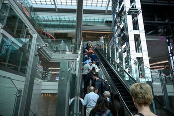 Gotuje się na Bliskim Wschodzie. Co, jak nie możemy wrócić do pracy?