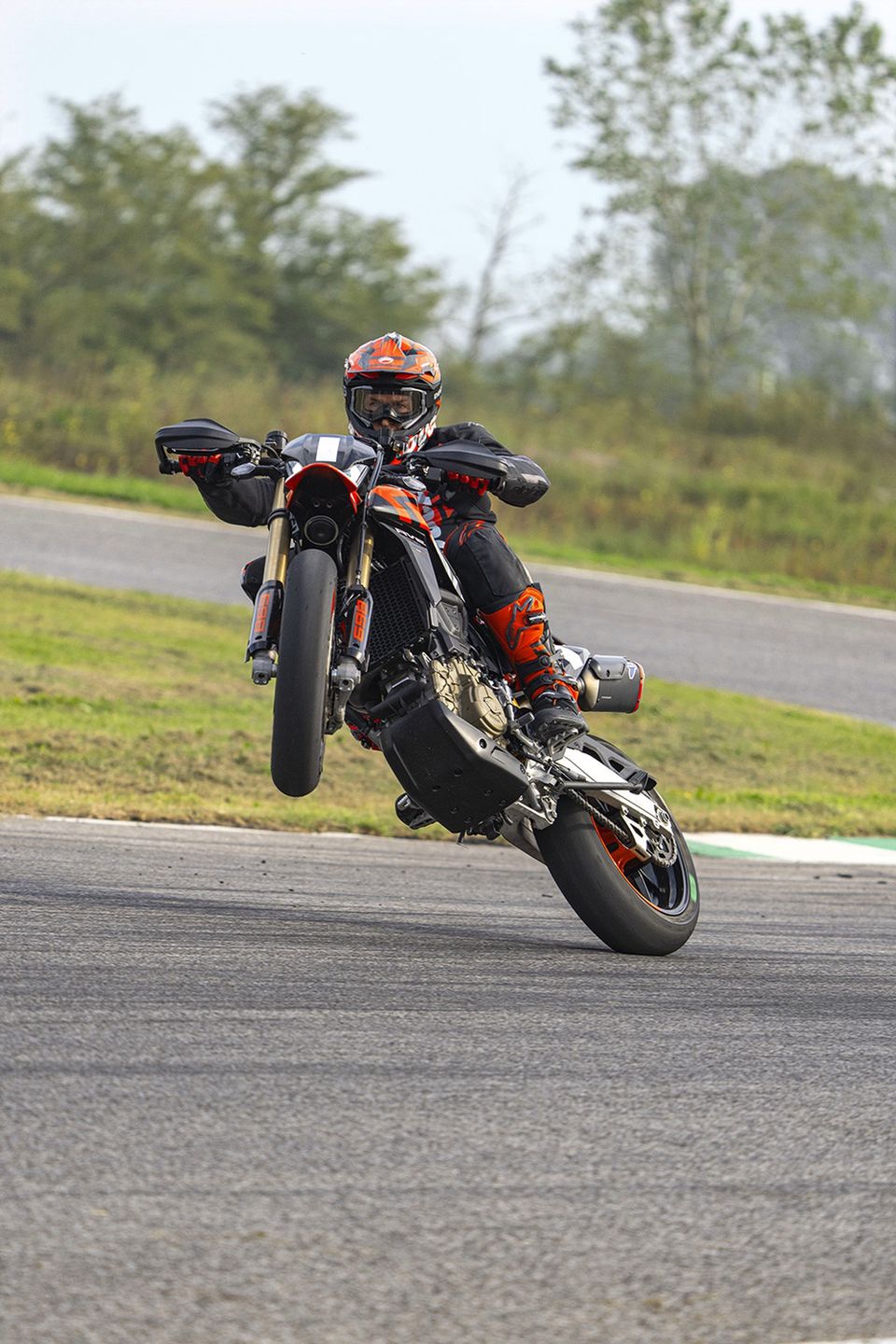 Ducati Hypermotard 698 Mono