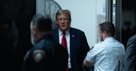 Zasnął na własnym procesie. Doniesienia z USA