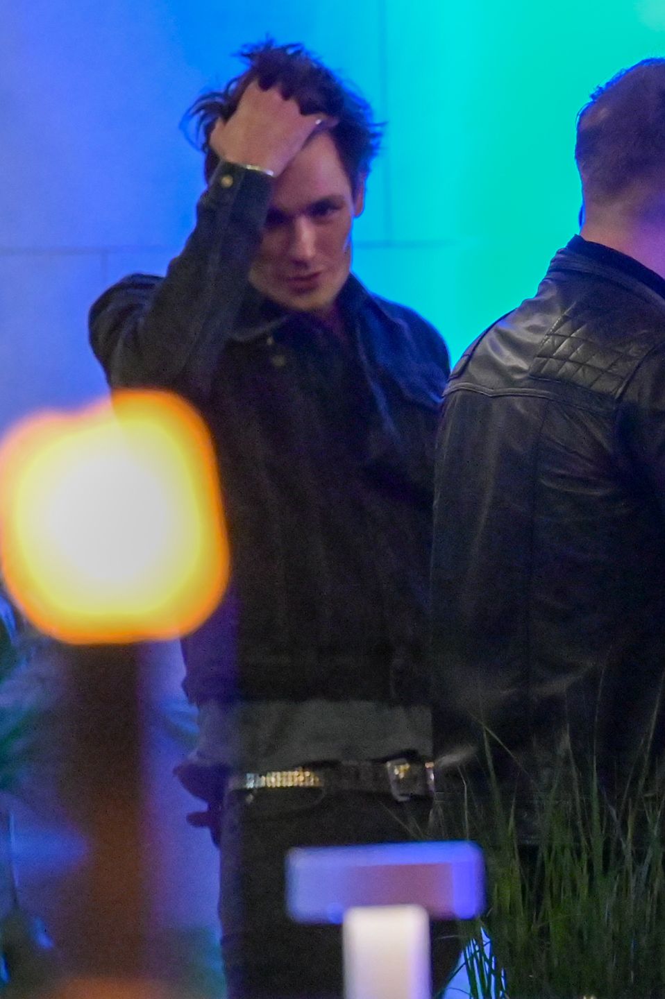 Julia Wieniawa baluje z Magdaleną Cielecką i Bartoszem Gelnerem