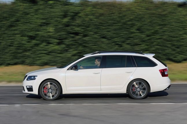 2014 Skoda Octavia RS (23)