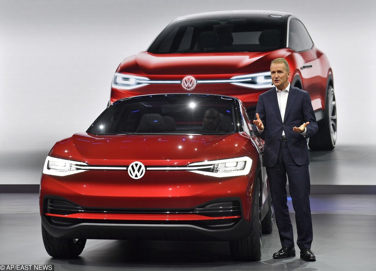 Zdaniem dziennikarza "Manager Magazin" Herbert Diess, szef Volkswagena chętnie kupiłby Teslę.
