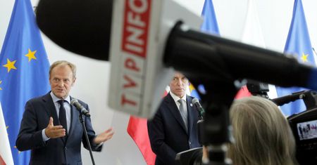 "Obrzydliwe paski" w "Wiadomościach". Będzie pozew Donalda Tuska? Jest odpowiedź