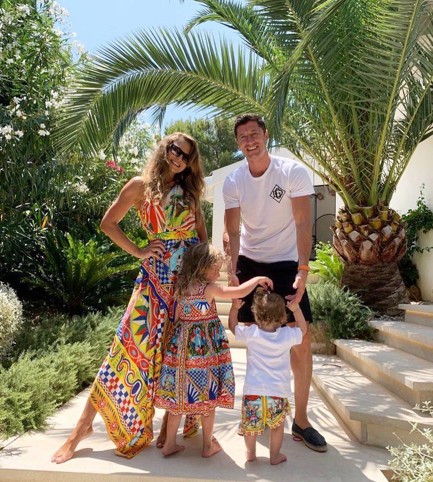 Anna i Robert Lewandowscy w stylizacjach Dolce & Gabbana za kilkanaście tysięcy złotych 
