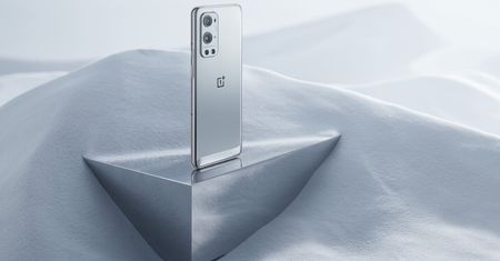 Trzy smartfony z serii OnePlus 9. Dostaniemy dwa mocniejsze, co niekoniecznie wszystkich ucieszy