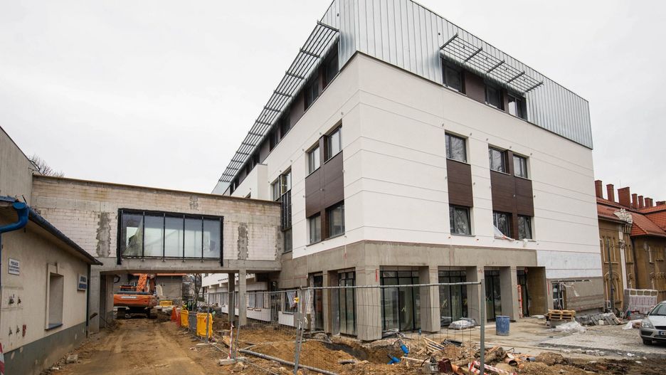 Bielsko-Biała. Prace przy Beskidzkim Centrum Onkologii idą pełną parą.