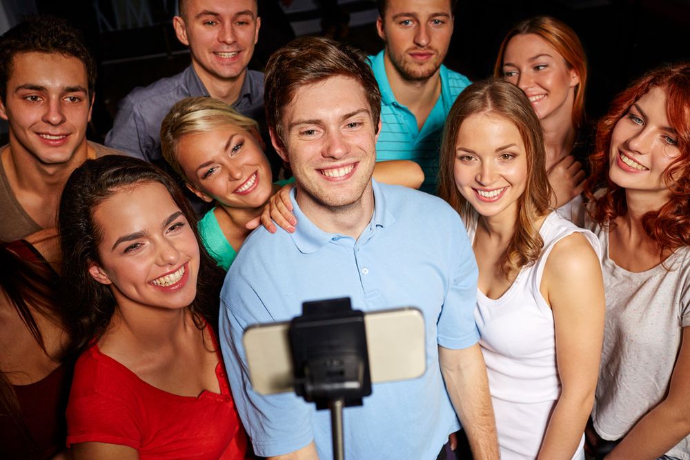 Zdjęcie selfie pochodzi z serwisu shutterstock.com