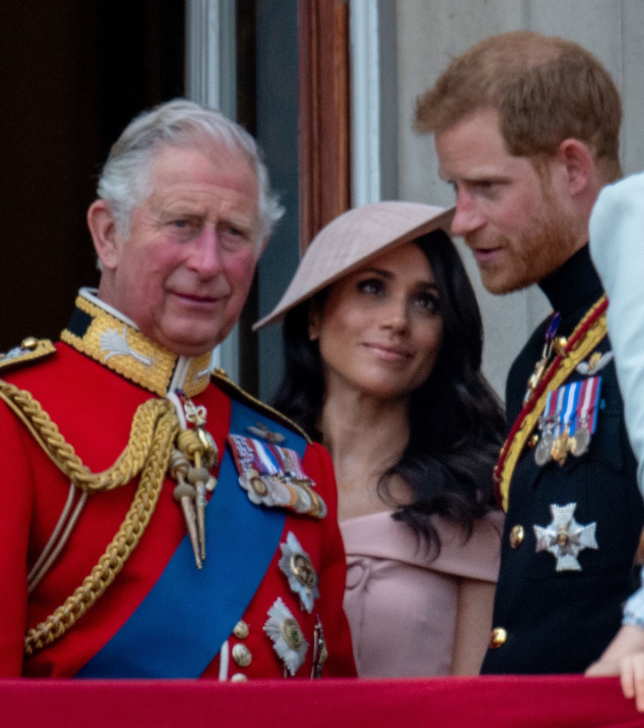 Król Karol III, książę Harry i Meghan Markle