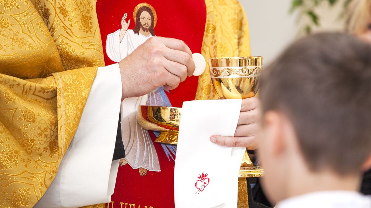 "Pedofile grasują najczęściej w Kościele i tradycyjnej rodzinie" - furgonetka z takim napisem wyjedzie na ulice Warszawy