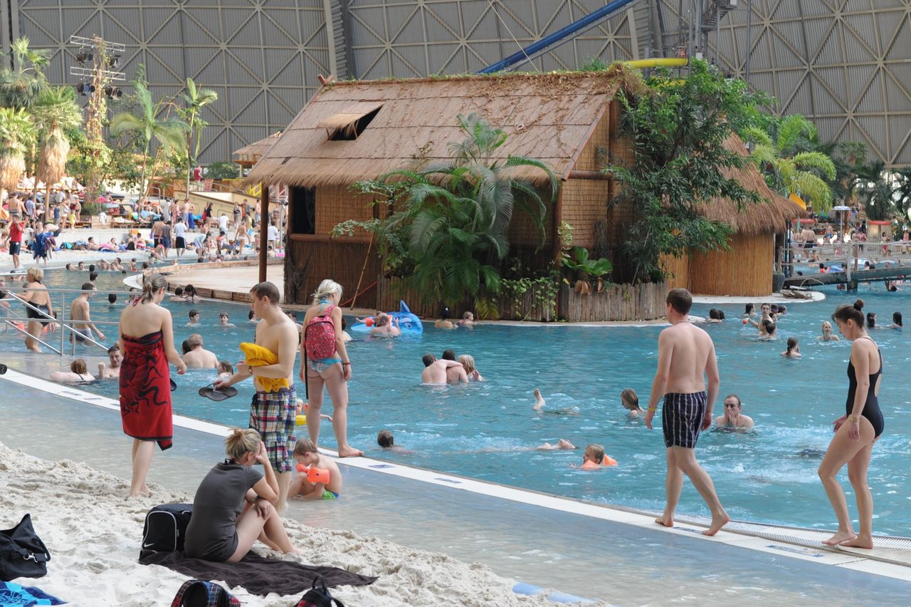 Polak na wakacjach all-inclusive. Wstydzimy się za rodaków? Jedno zachowanie razi nas najbardziej
