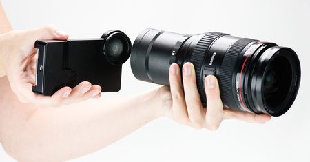 Teraz podepniesz do iPhone'a obiektywy Nikona i Canona