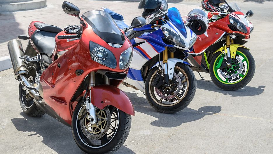 zaparkowane motocykle