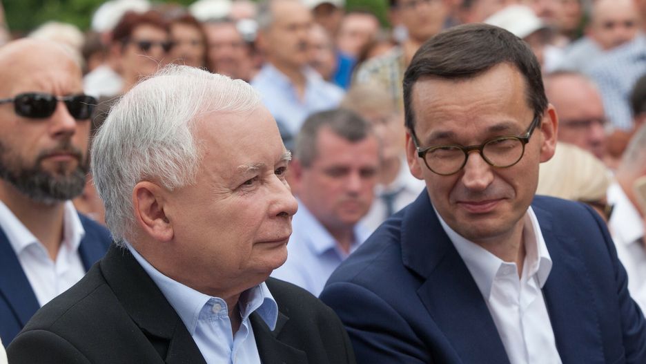 Piknik rodzinny PiS w Stalowej Woli
18.08.2019 Stalowa Wola Kampania wyborcza PiS Piknik rodzinny w Stalowej Woli z udzialem glownych politykpw PiS  n/z Jaroslaw Kaczynski , Mateusz Morawiecki  fot. Stefan Maszewski/REPORTER
Stefan Maszewski/REPORTER