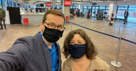 Przyłapali żonę Mateusza Morawieckiego. Musiała sobie radzić sama