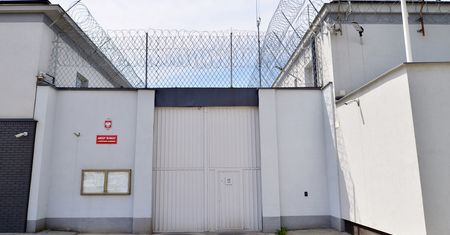 Praca w areszcie. Można dobrze zarobić