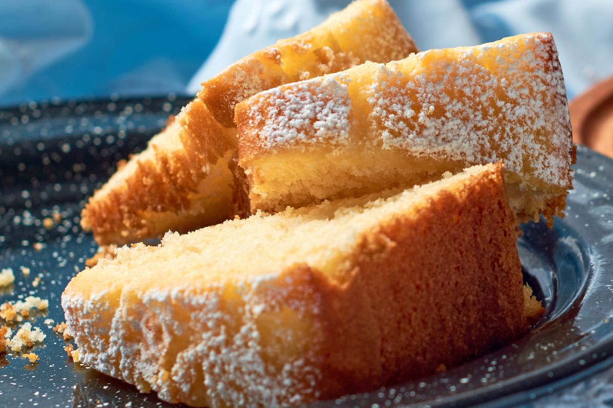 Ta babka za każdym razem ratuje moje święta. Jest doskonale wilgotna i niesamowicie puszysta