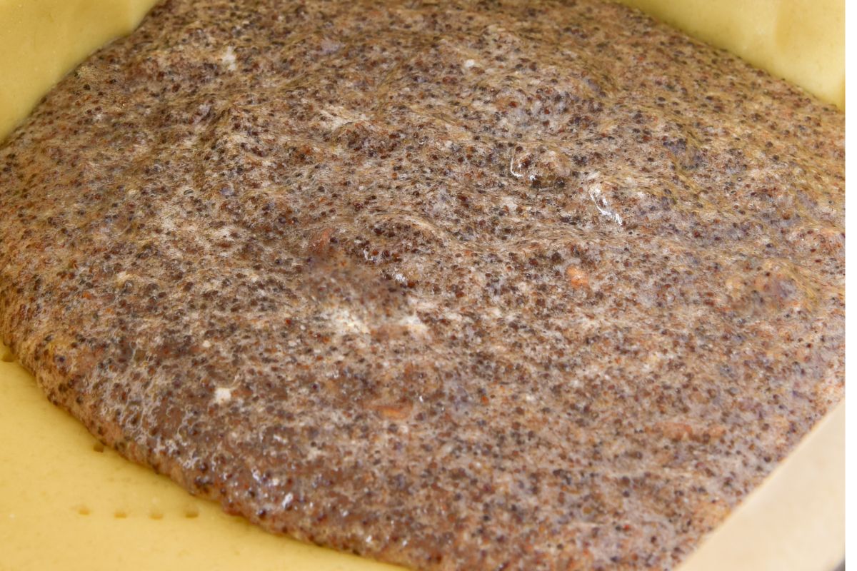 Wiele osób zawija w ciasto i piecze, nie myśląc o konsekwencjach. Tak wpływa na organizm