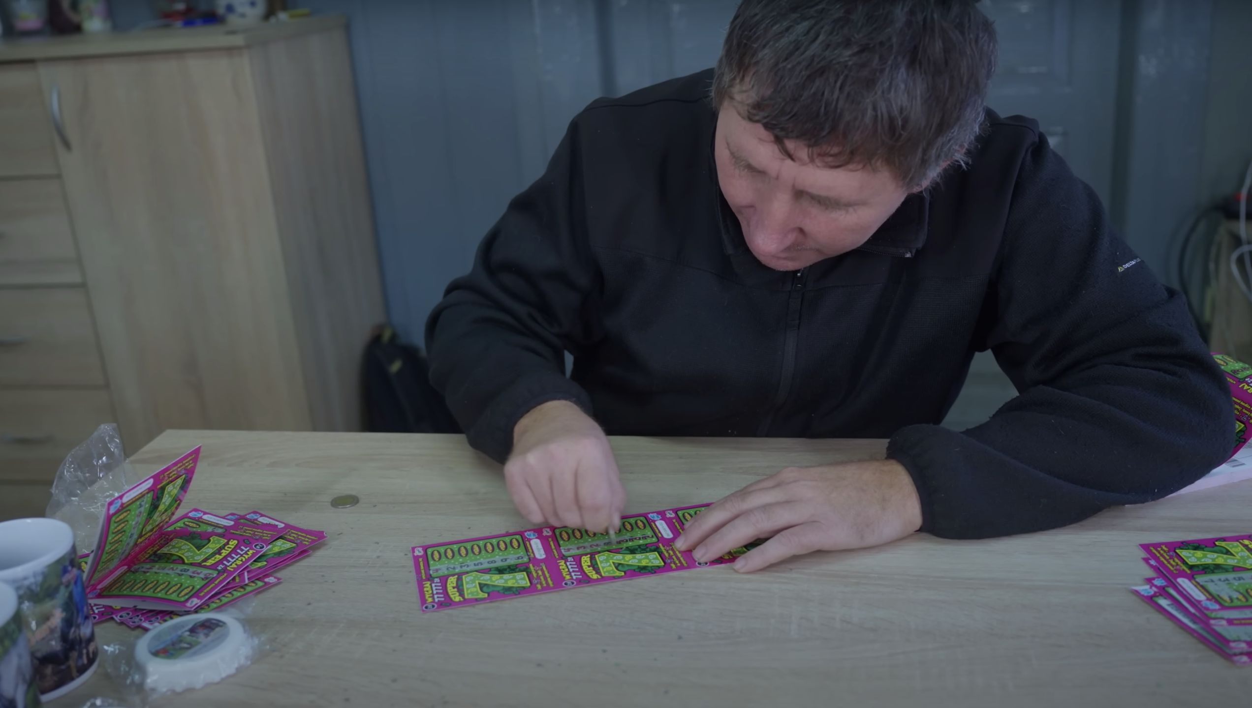 Andrzej z "Rolnicy. Podlasie" zdrapał 100 zdrapek