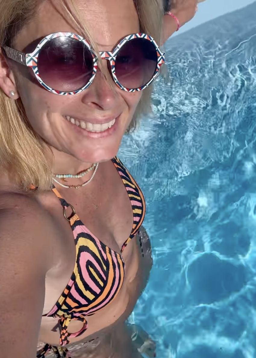 Odeta Moro w stroju kąpielowym